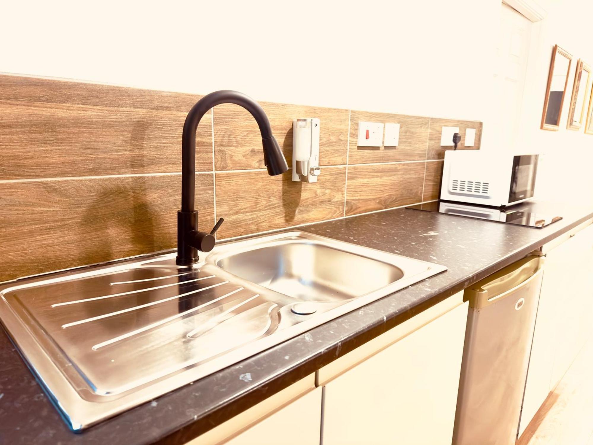 Albert Inn Apartments Манчестер Экстерьер фото
